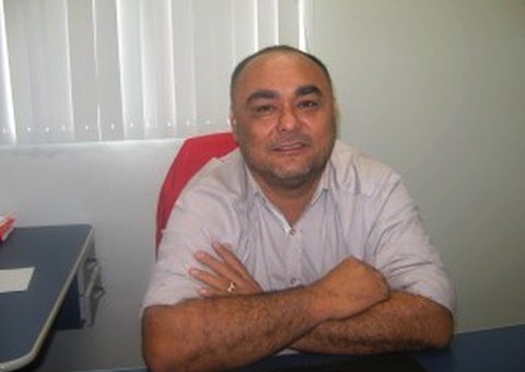 Homem é morto depois de esfaquear delegado