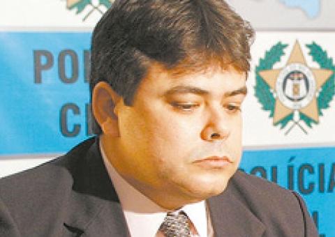 Delegado é destituído após criticar presença de mulheres na polícia no Twitter