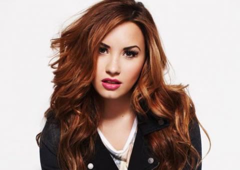 Confira dois trechos do novo clipe de Demi Lovato