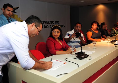 Frente para  combater a exploração sexual de crianças e adolescentes