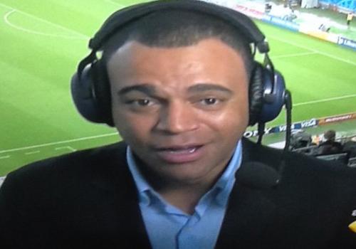 Ex-jogador Denilson erra no português em narração de jogo