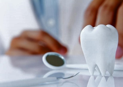 UEA realiza triagem para tratamento de canal gratuito