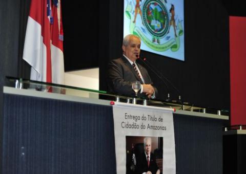 Em homenagem na Aleam, Calandra defende maior proteção a magistrados