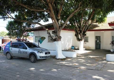 Pedófilo de 18 anos estupra menino de 2 anos de idade