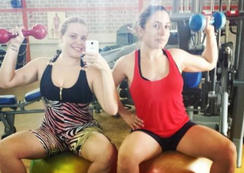  Ex-BBB Paulinha vai à academia "Não treinar no dia de hoje é para os fracos"