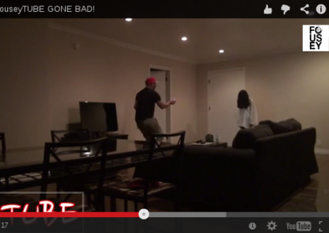  Pegadinha demoníaca faz vítima desmaiar de medo