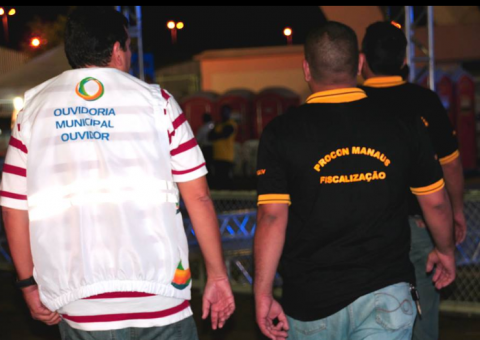 Procon Manaus alerta pais que vão em busca de material escolar