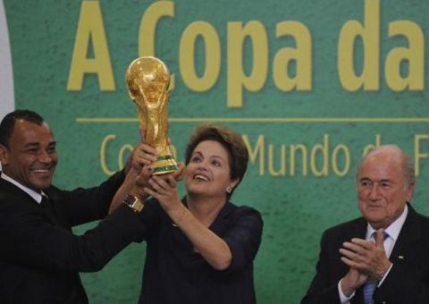 Dilma defende legado da Copa