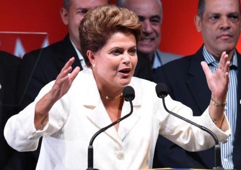  Dilma perde apoio de deputados e sofre sua maior derrota na Câmara