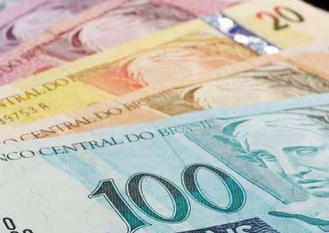 Servidores de Rio Preto da Eva recebem salário