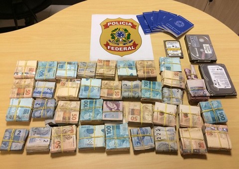 PF desarticula e prende grupo criminoso que fraudava seguro-desemprego