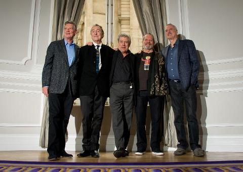 Monty Python anuncia volta aos palcos depois de 30 anos