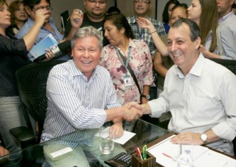 Tarifa de ônibus custará R$ 2,75 a partir de julho, anunciam Omar e Artur