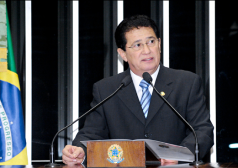 Senador apoia greve dos funcionários do DNIT