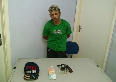 Assaltante faz arrastão em loja do centro e leva todo dinheiro de caixa