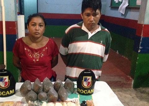 Preso com meio quilo de droga guardava arma na casa da irmã