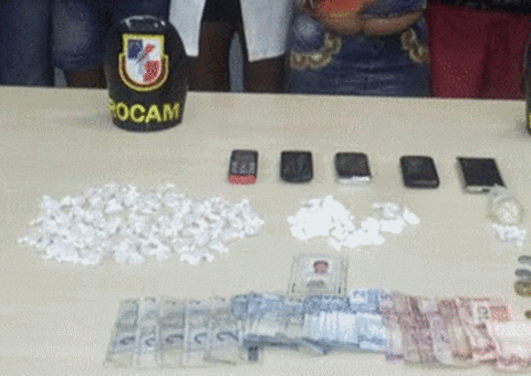 148 trouxinhas de cocaína é apreendida em banca de churrasco 