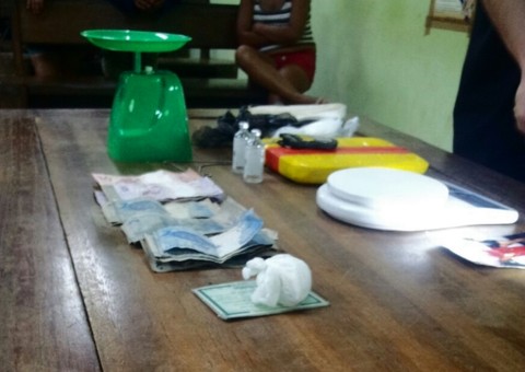 Em Itacoatiara, casal é preso com 1 quilo de oxi