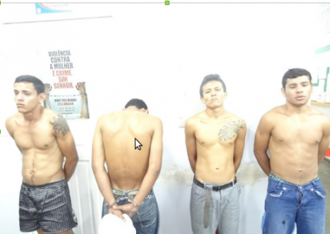 Quadrilha  presa durante assalto a microônibus na Cidade Nova