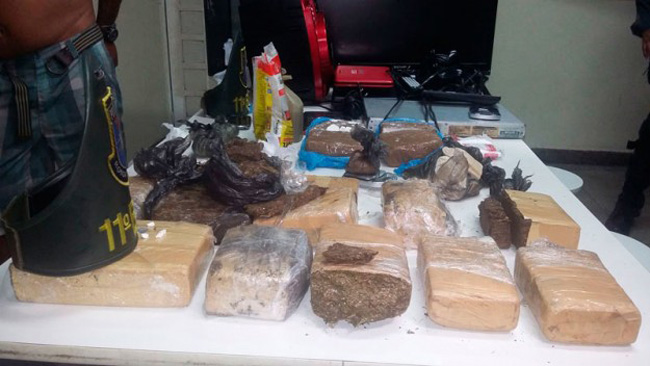 Em Parintins, polícia apreende quase 10 quilos de drogas