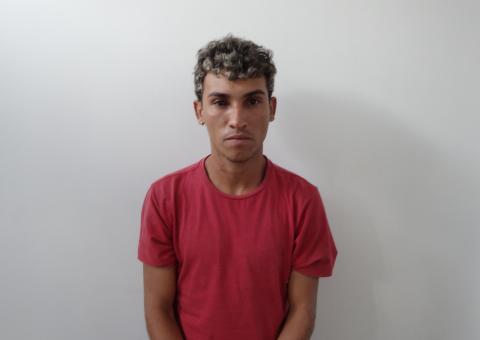 Polícia Civil registra prisão de homem na Compensa 2