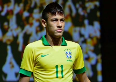 Com pé "totalmente recuperado", Neymar não preocupa médicos da seleção