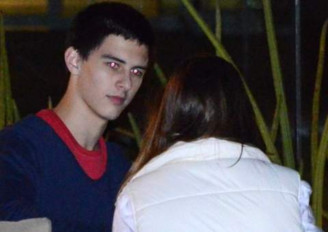 Aos 16, filho de William Bonner curte passeio com a namorada