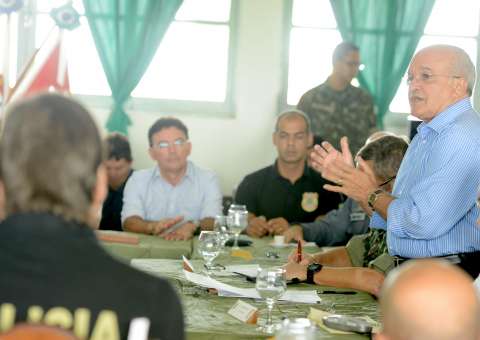 Governo reúne especialistas para gerir tensão em Humaitá