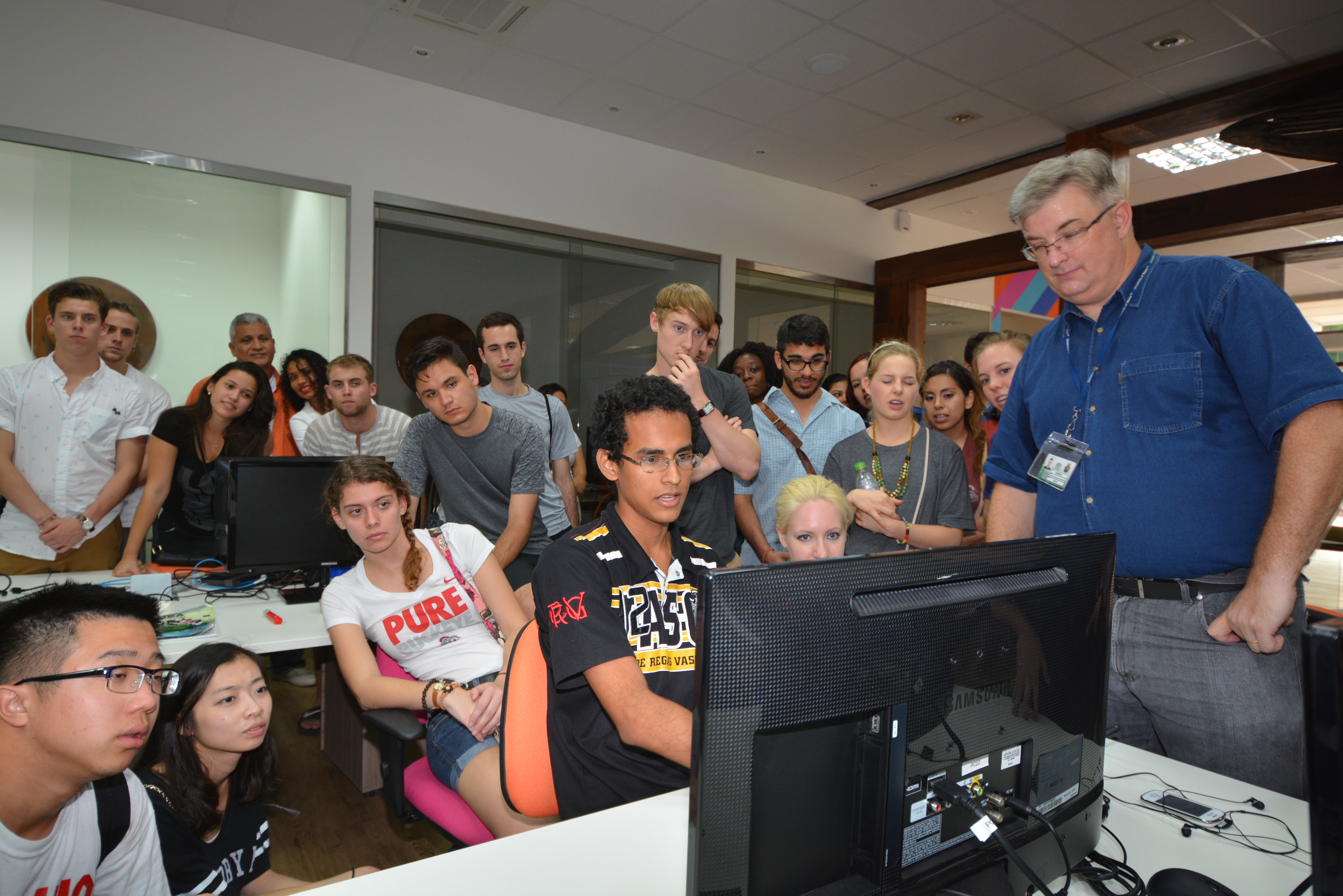 UEA recebe acadêmicos e professores dos Estados Unidos
