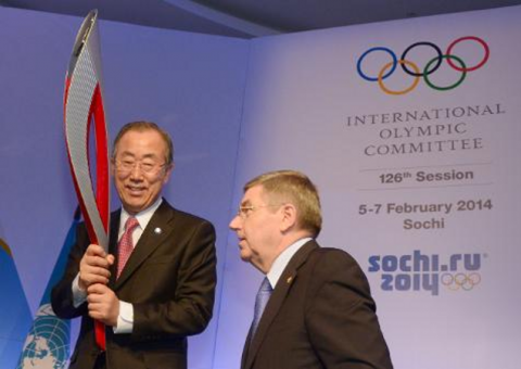 Secretário-geral da ONU pede ao mundo que lute contra os ataques aos gays