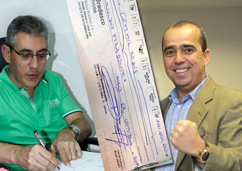 Durango Duarte perde aposta e paga R$ 100 mil para Ronaldo Tiradentes