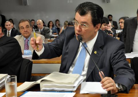 Braga defende renúncia fiscal de estados e municípios para baixar tarifas 