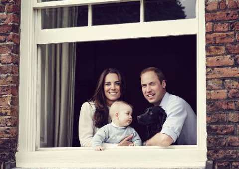 Príncipe George aparece em foto no dia das mães britânico