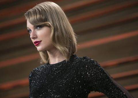 Taylor Swift lança álbum '1989' com de pegada pop