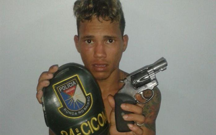 Quadrilha faz arrastão em joalheria na Epaminondas