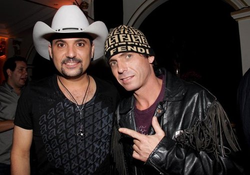 Edson é acusado de esconder irmão em clínica de reabilitação