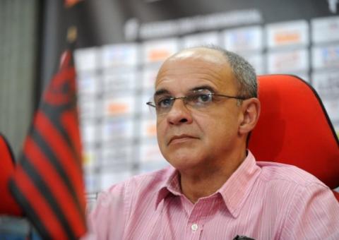 Chamado de Flamerda, Mengão quer R$ 5 milhões de A Crítica   