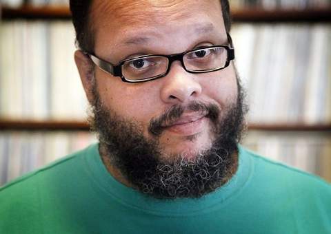 Ed Motta vira chacota e ganha memes na internet após polêmica com brasileiros