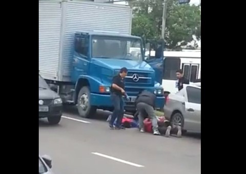 Quadrilha é presa transportando carga roubada avaliada em R$ 48 mil 