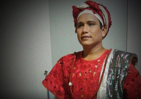Pai de santo quase é morto em Manaus por menor gritando “macumbeiro tem que morrer”