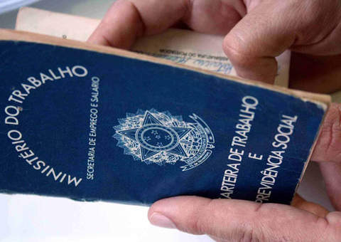 Terceirização sem limites ameaça concursos públicos