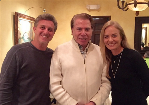 Luciano Huck tieta Silvio Santos de férias nos Estados Unidos