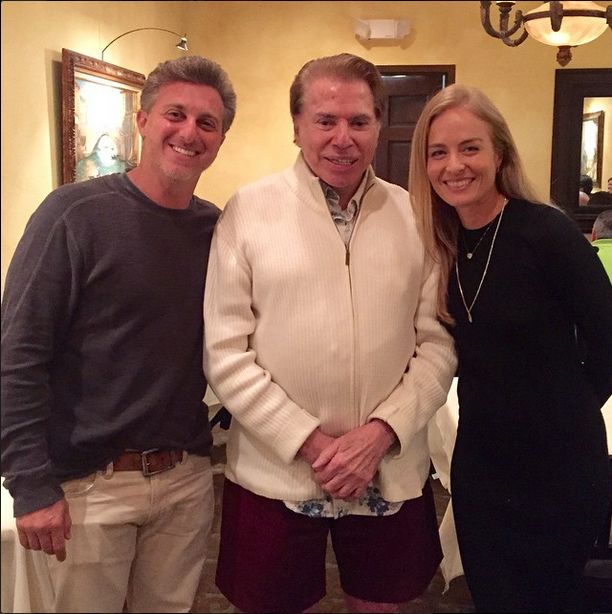 Luciano Huck tieta Silvio Santos de férias nos Estados Unidos