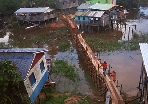 Prefeitura entrega benefícios às famílias do São Jorge