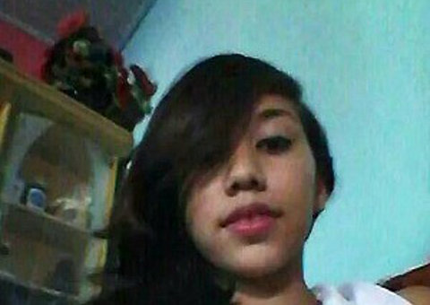   Estudante morre enforcada na frente do namorado