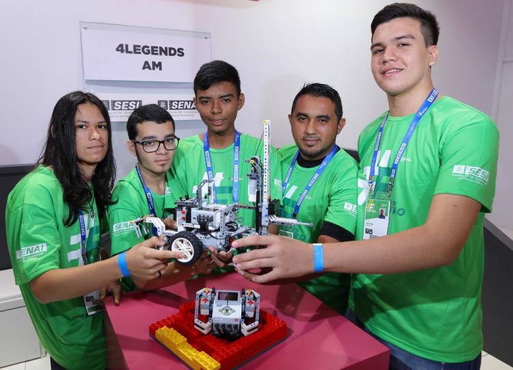 equipe_4legends_da_escola_sesi_abrahao_sabba_divulgacao_cni.jpg