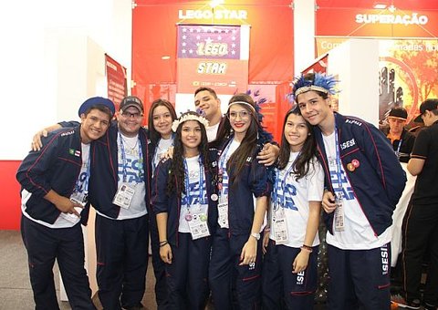 Alunos do Sesi AM participam do Festival de Robótica