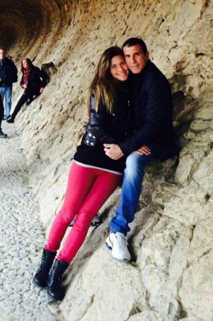  Eri Johnson namora estudante novinha e já pensa em casar