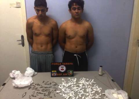 Prisão por tráfico de drogas próximo a escola