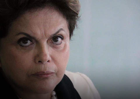 Dilma é acusada de jogar cabides em empregada da residência presidencial